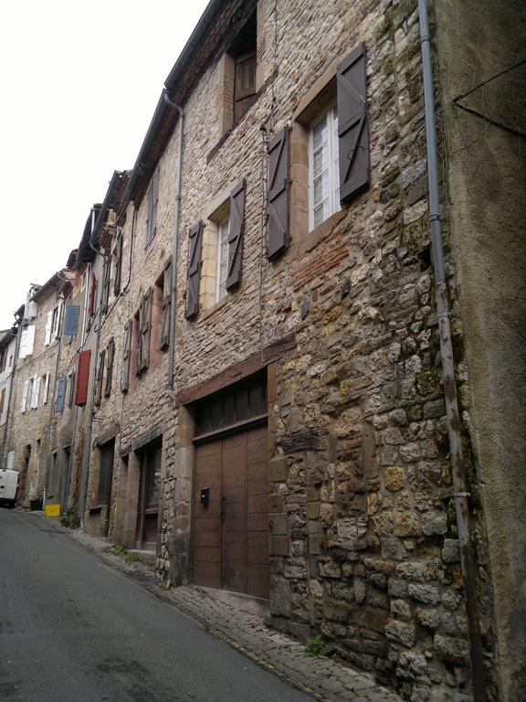 Lougat La Maison Des Chats Cordes-sur-Ciel Habitación foto
